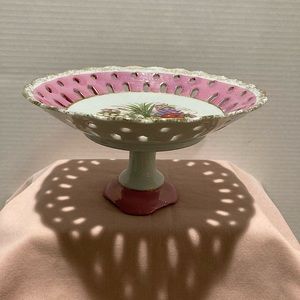 Betson 7" Pedestal Gold Trimmed Plate